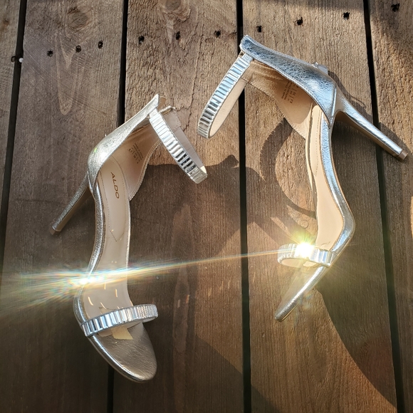 🔥🔥4.5 inch ALDO heels Size 8.5 - Picture 2 of 9
